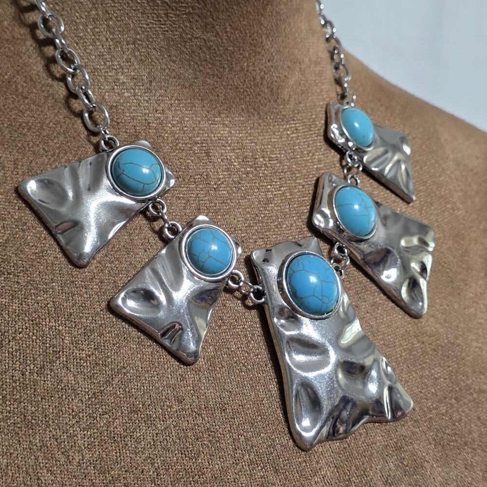 Paparazzi Turquoise Blue Silver Tone Statement Necklace Matching Earrings Set